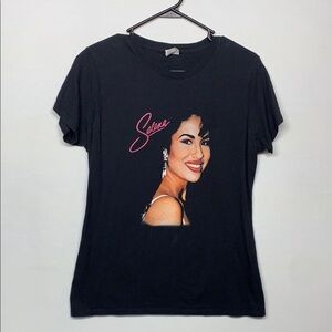 Women’s Selena T-shirt